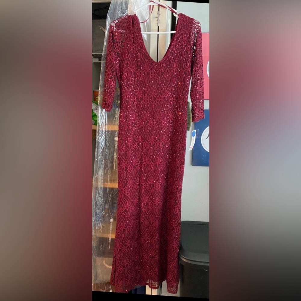 Size 10 formal maroon wine colored evening gown dress by Blu Sage NWT